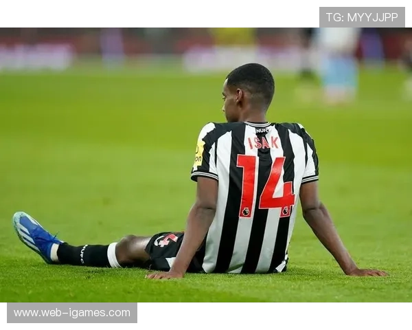 纽卡前锋戈登一直受髋部伤势困扰，影响其进球稳定性